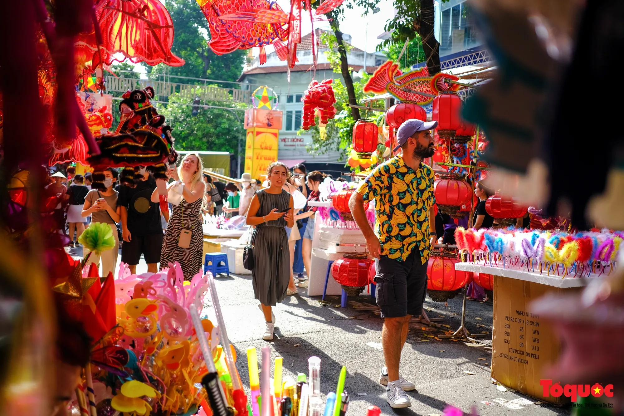 Enjoy Mid-Autumn Festival in Vietnam like a local 1 enjoy mid autumn festival in vietnam
