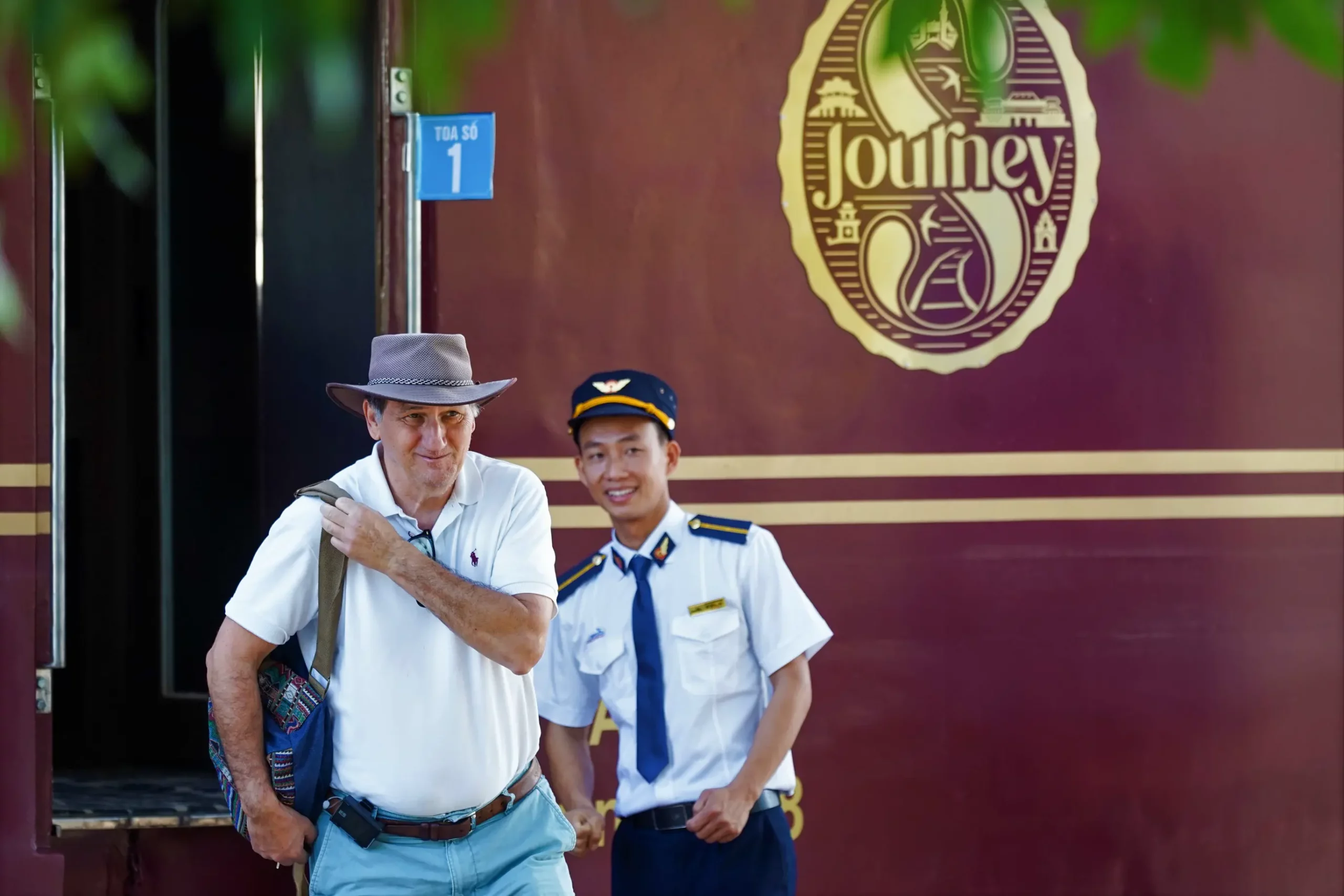 Sjourney luxury train Vietnam Coastline