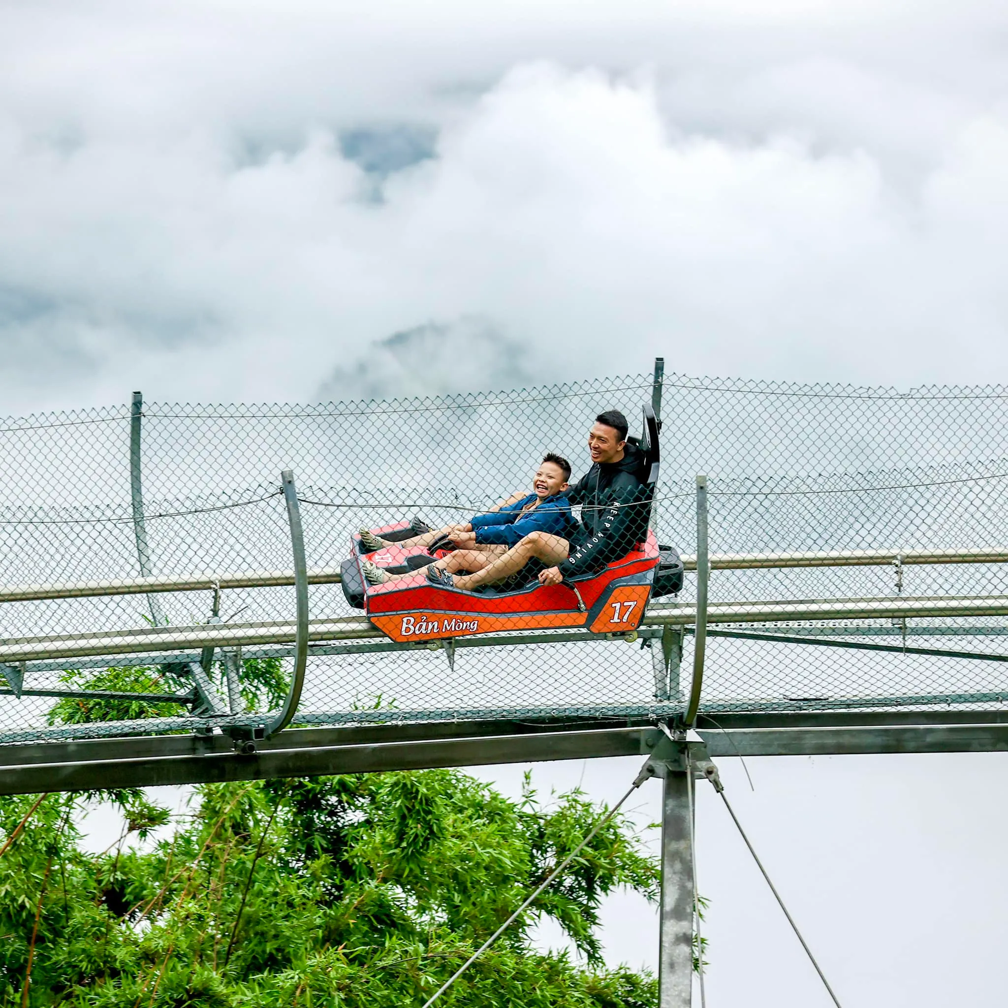 ban mong alpine coaster