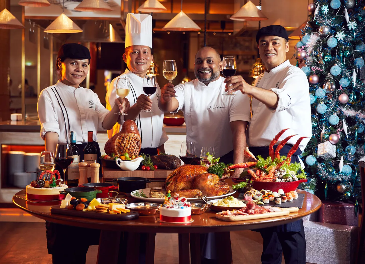 fine dining in saigon on christmas eve