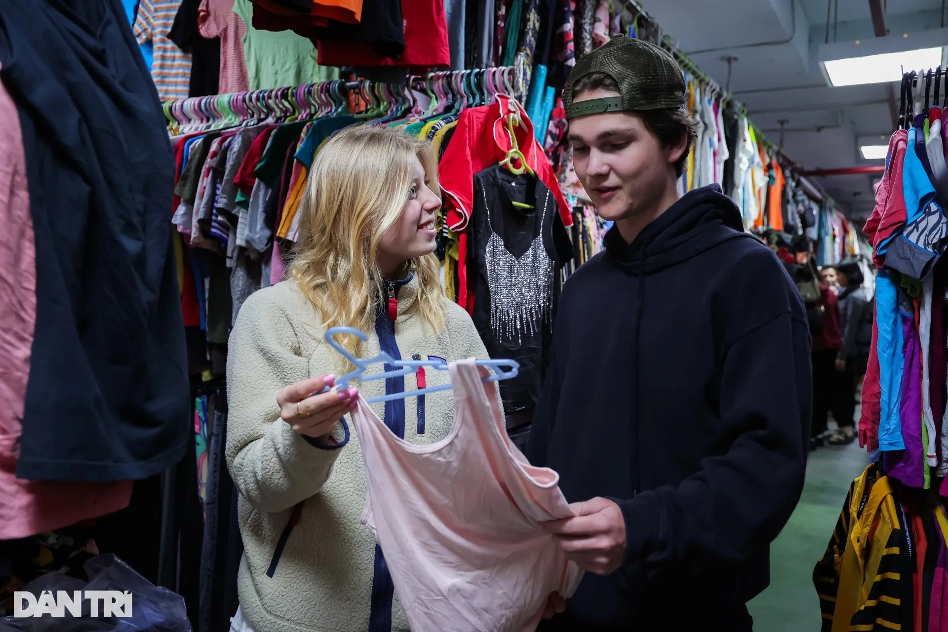 foreigner hang da market 1