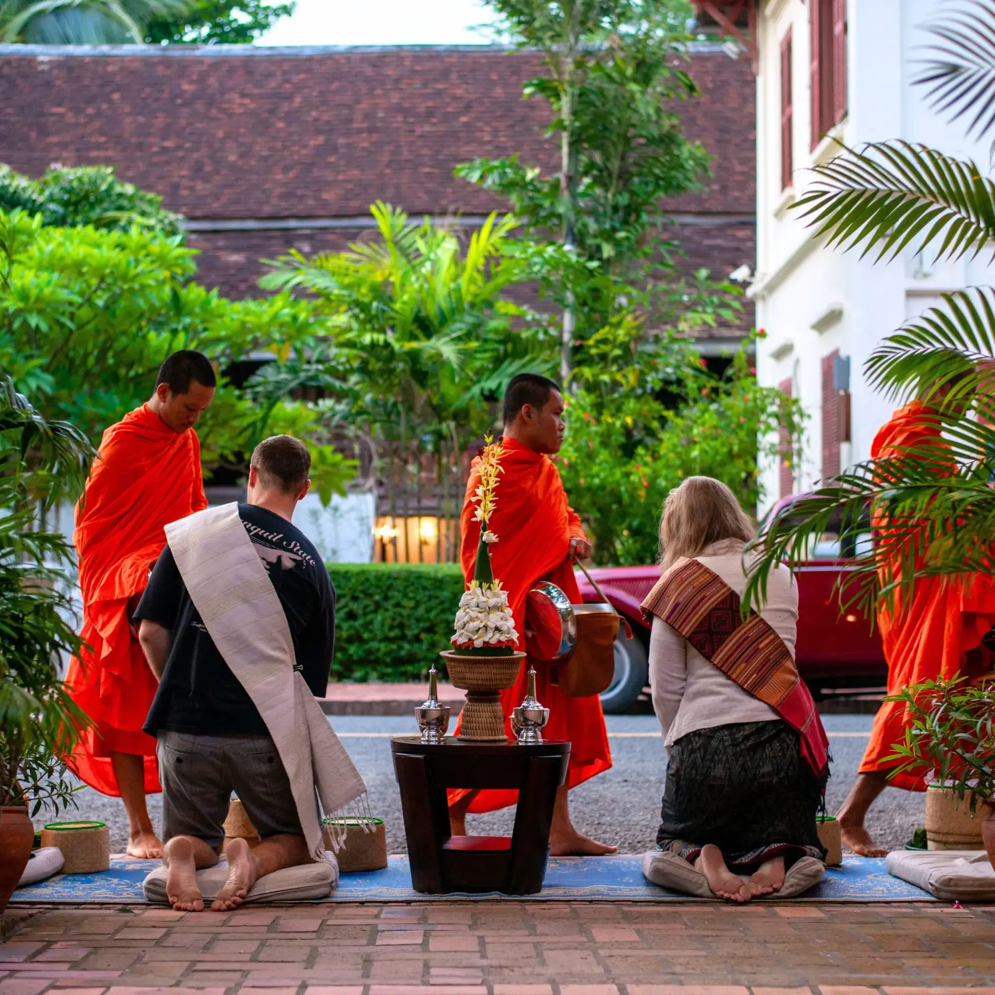 luang prabang tak bat